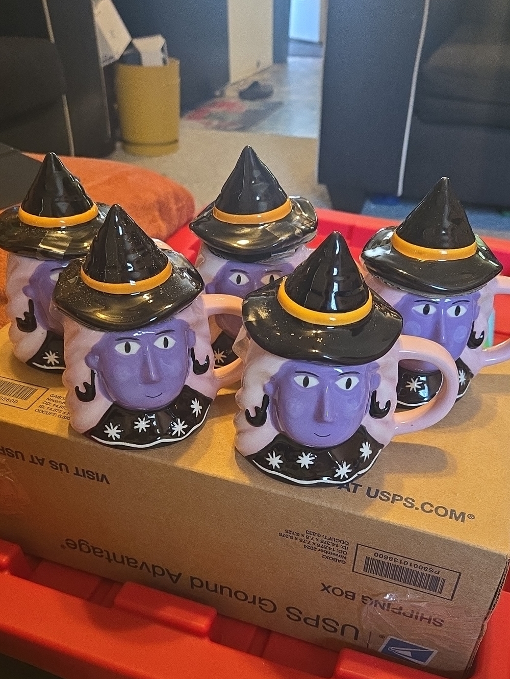 Set Of 5 Purple Witch Mugs with Black Hat 646